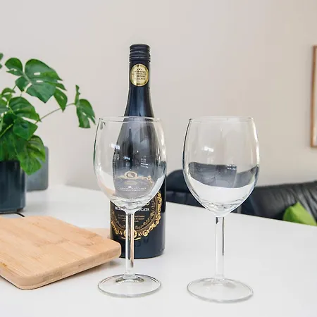 Apartment Iv
