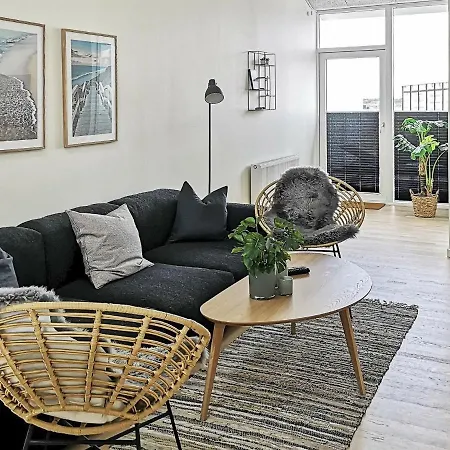 Iv Apartment